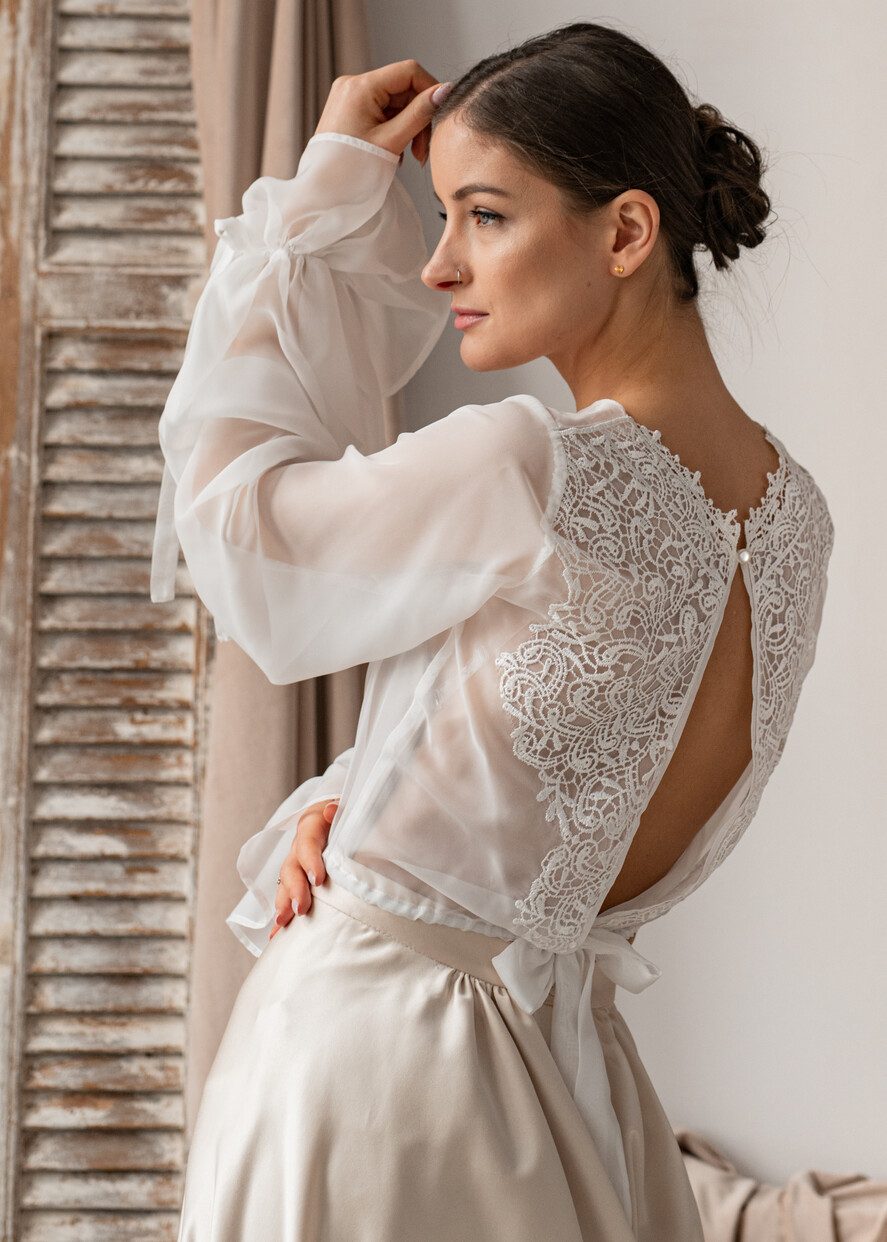 Panna Młoda Bolerka bolerka, narzutki, sweterki piekne bolerko ślubne z koronką na plecach, koronkowe bolerko do sukni ślubnej, delikatne bolerko ślubne, koronkowa narzutka ślubne1