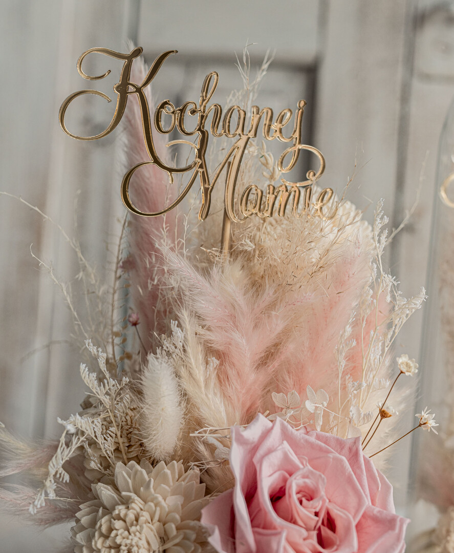 Prezenty dla Mamy flowerboxy, box ze słodyczami  flowerbox, pomysł na prezent prezent dla mamy kwiaty w kopule kompozycja z kwiatów suszonych wieczne roze,  kwiaty w szkle, rózowa wieczna róża15