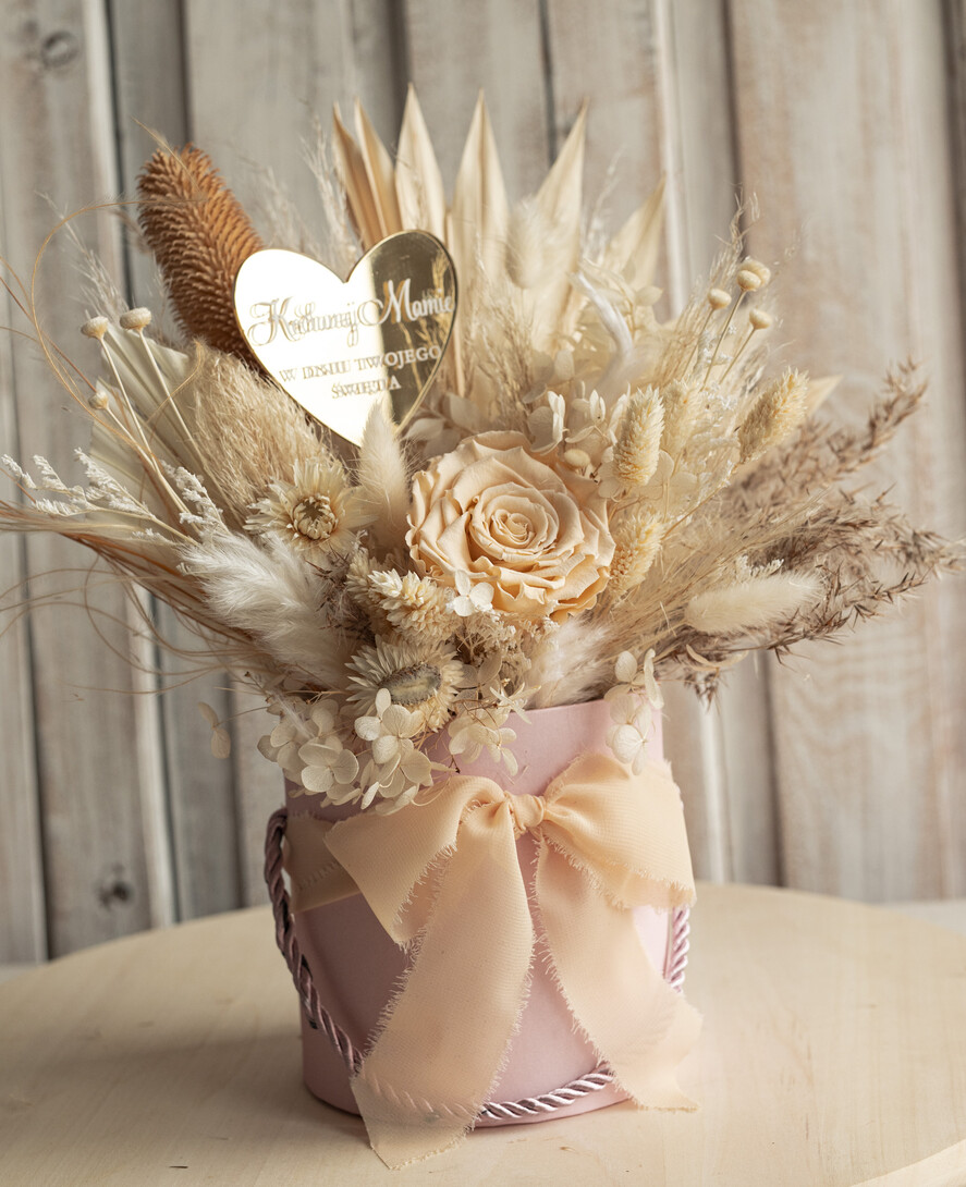 Prezenty dla Mamy kwiaty flowerboxy pomysł na prezent na dzień mamy prezent dla Mamy z okazji dnia Matki, kwiaty prezent dla mamy, kompozycja z suszonych kwiatów pomysł na prezent dla mamy0