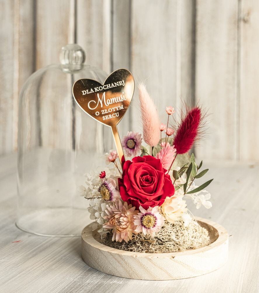 Prezenty dla Mamy flowerboxy, box ze słodyczami  kompozycja kwiatowa w szklanej kopule, prezent dla mamy flowerbox z suszonych kwiatów, suszone kwiaty w szkle, prezent na dzień mamy kwiaty0