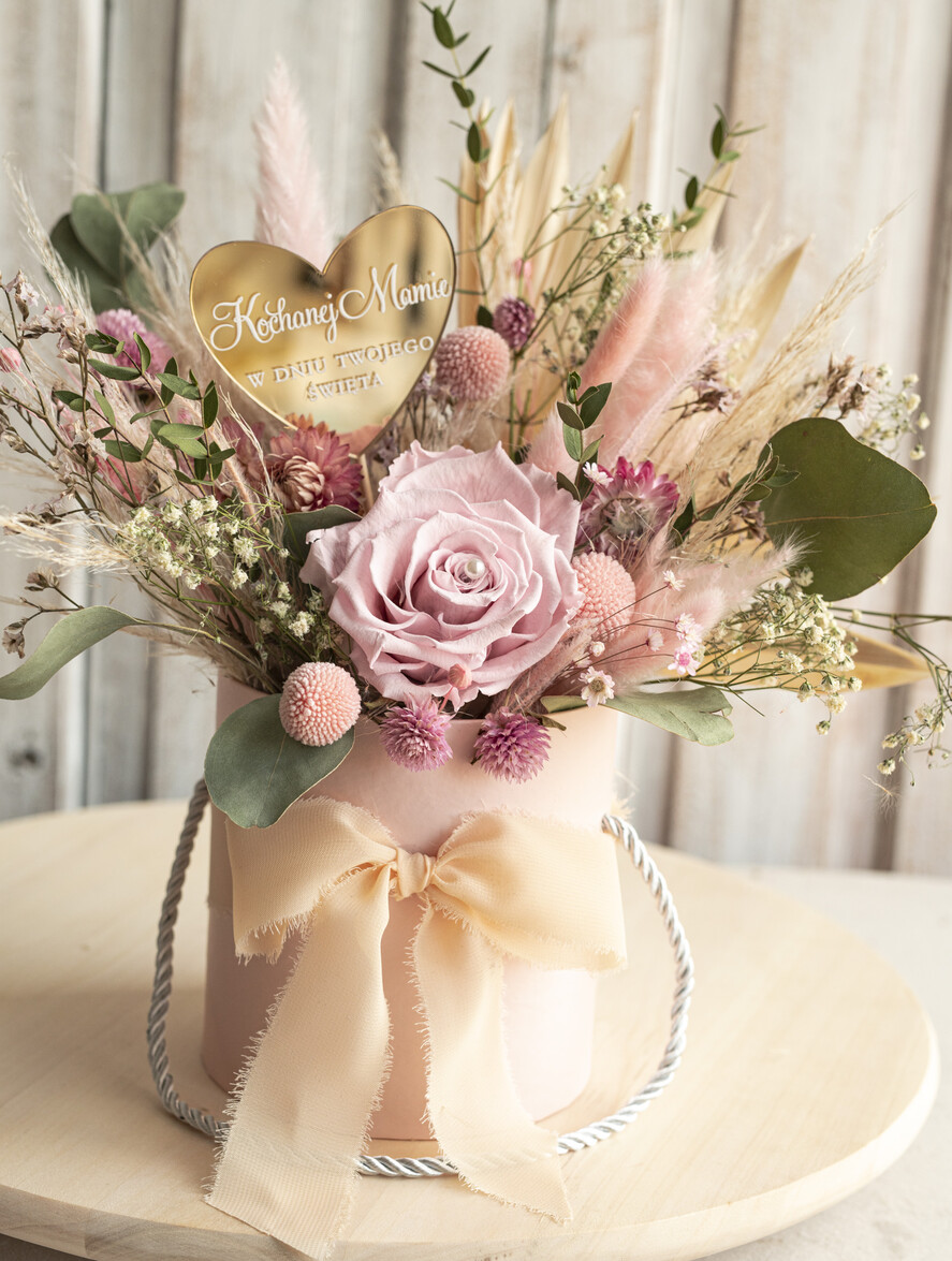 Prezenty dla Mamy kwiaty flowerboxy pomysł na prezent na dzień mamy, kwiaty dla mamy, wieczna róża dla mamy, zielono różowy bukiet dla mamy z suszonych kiatów0