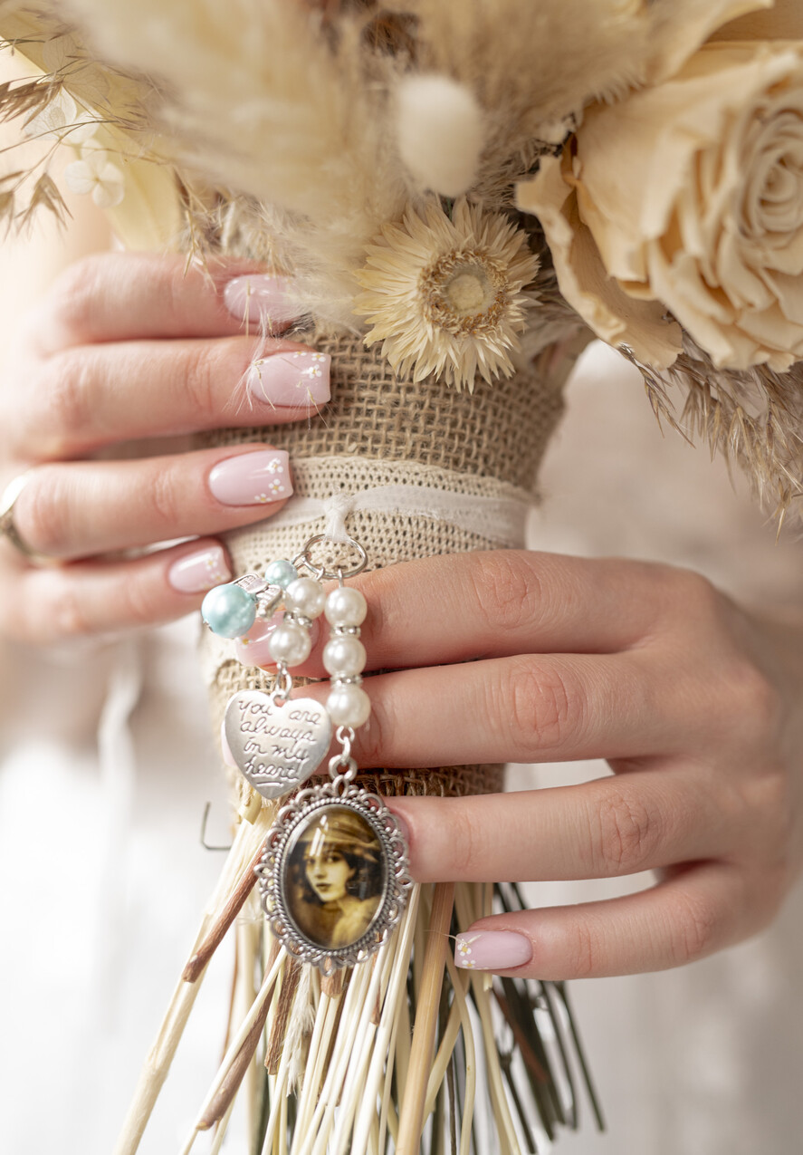 Medalion do bukietu ślubnego medalik Medalion ślubny do bukietu zdjęcie portret na pamiątkę wisiorek, Medalion do bukietu ślubnego ze zdjęciem0