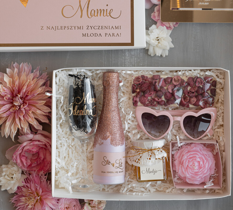 Prezenty, Podziękowania dla Mamy  zestawy do szampana Co kupić Mamie w prezencie na podziękowanie na weselu, fajne pomysły na prezent dla Mamy, podziękowanie dla Mamy na weselu, box prezentowy dla mamy, zestawy prezentowe dla Mamy1