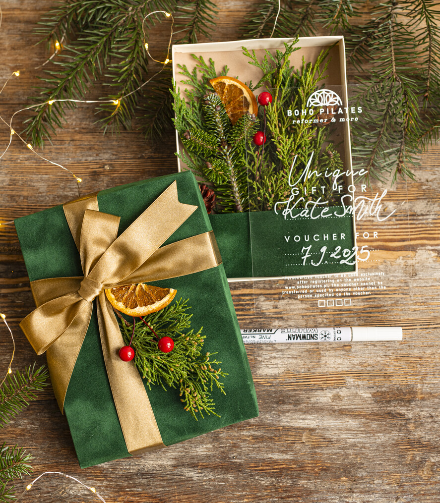 Prezenty Oferta dla Salonów BEAUTY voucher bozonarodzeniowy prezent Prezent dla klientek na święta Voucher, Voucher podarunkowy dla klientów salonu fryzjerskiego bożonarodzeniowy prezent voucher welurowe pudełko - lustrzany voucher na prezent dla niej7