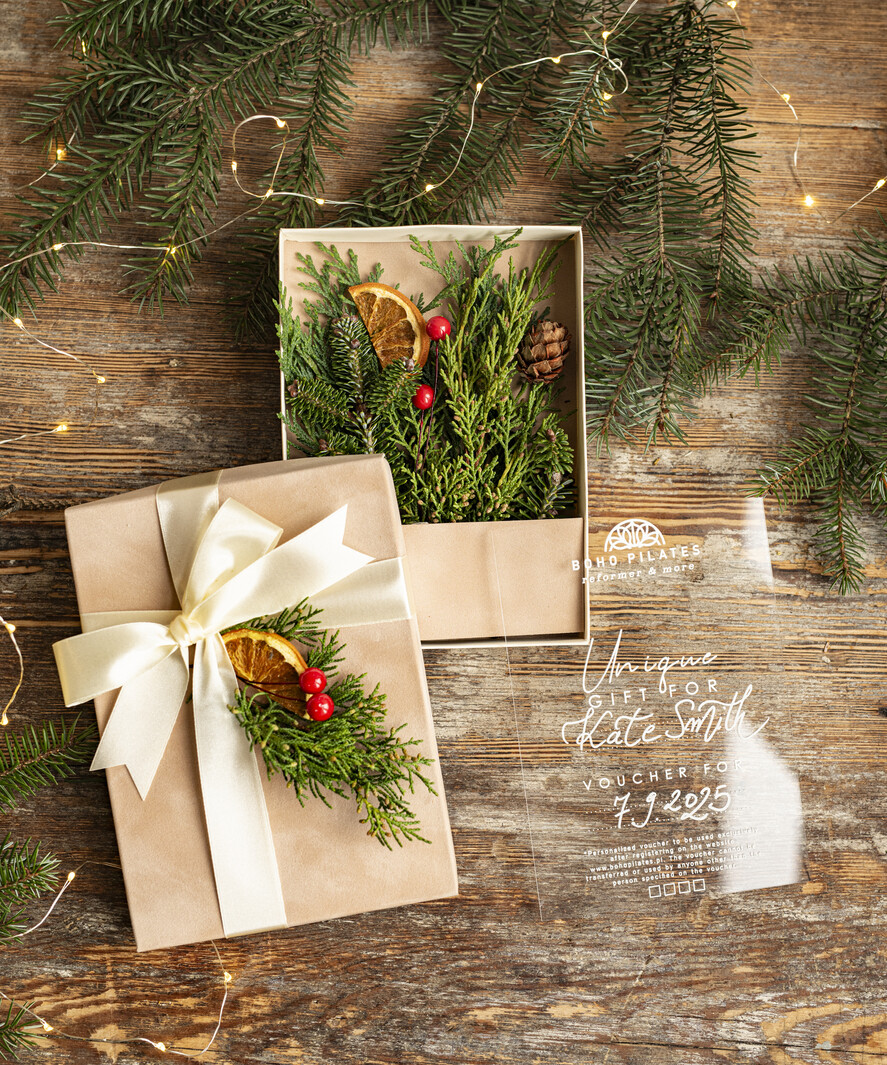 Prezenty Oferta dla Salonów BEAUTY voucher bozonarodzeniowy prezent Prezent dla klientek na święta Voucher, Voucher podarunkowy dla klientów salonu fryzjerskiego bożonarodzeniowy prezent voucher welurowe pudełko - lustrzany voucher na prezent dla niej8