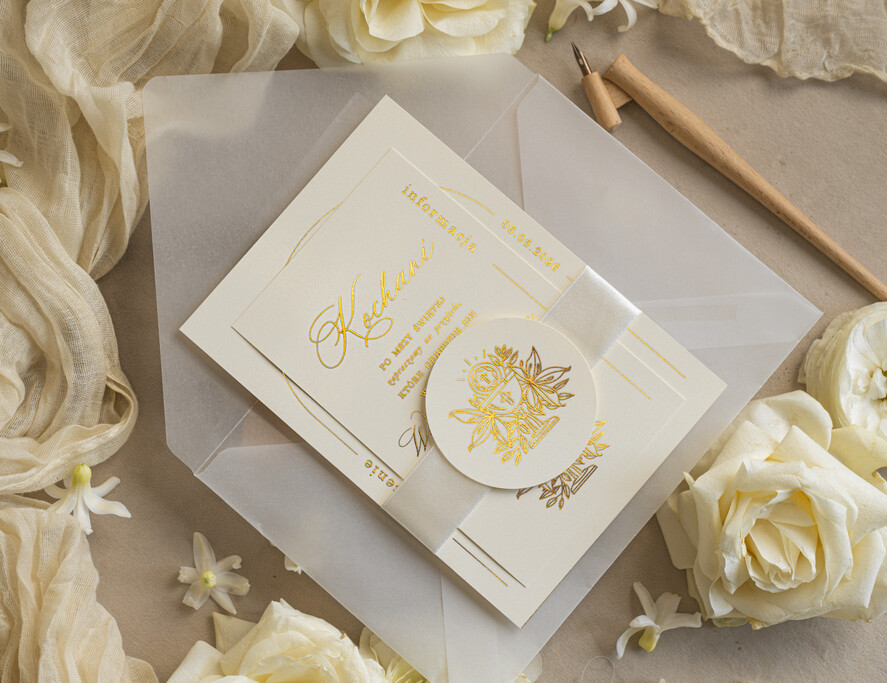 Zaproszenia na Komunię  dziewczynka  delikatne zaproszenie Komunijne, eleganckie zaproszenia na Komunię , Złote Zaproszenia na Komunię dla dziewczynki, zaproszenia Komunijne ze złotymi literami4