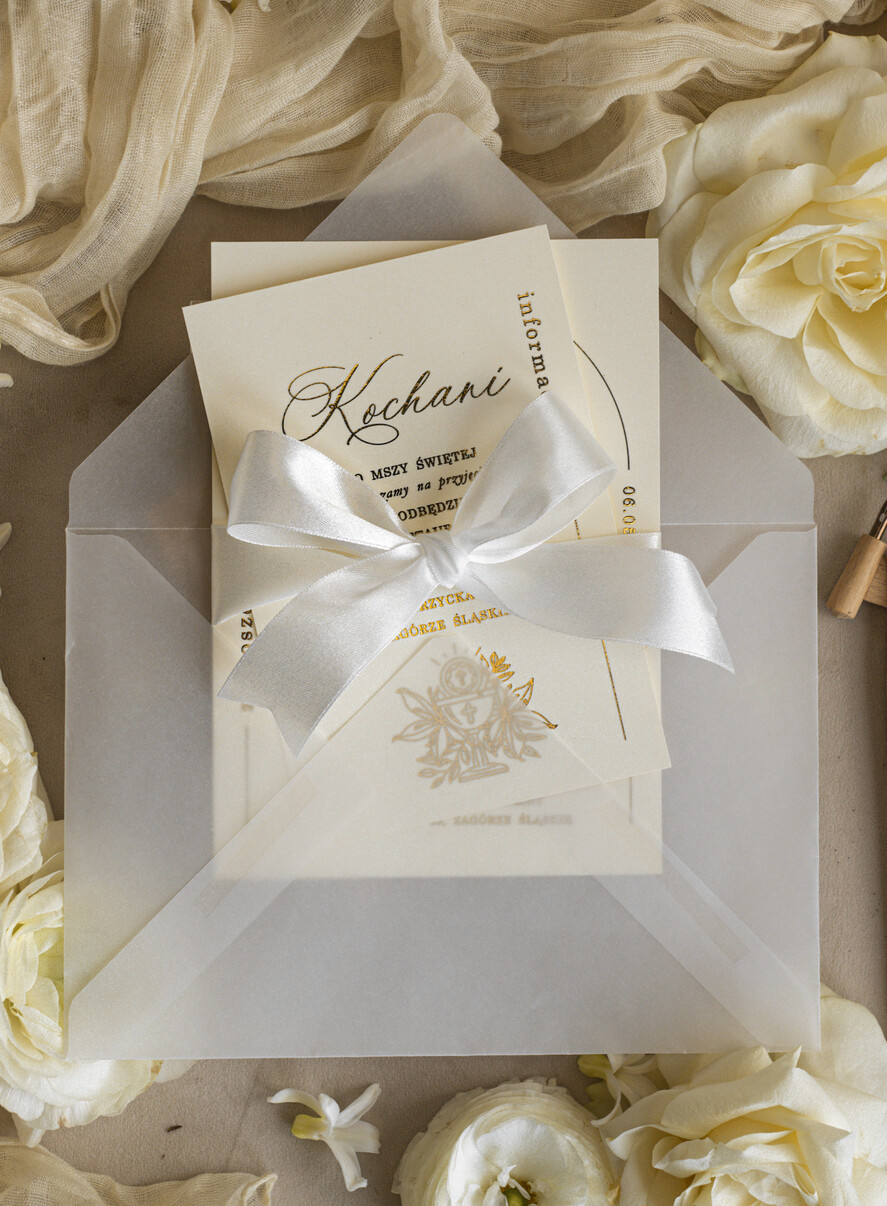 Zaproszenia na Komunię dla Dziewczynki dziewczynka  delikatne zaproszenia Komunijne Eleganckie zaproszenia komunijne dla dziewczynki, zaproszenia na komunię ze wstążką, złote zaproszenia na komunię z ozdobnym lakiem3