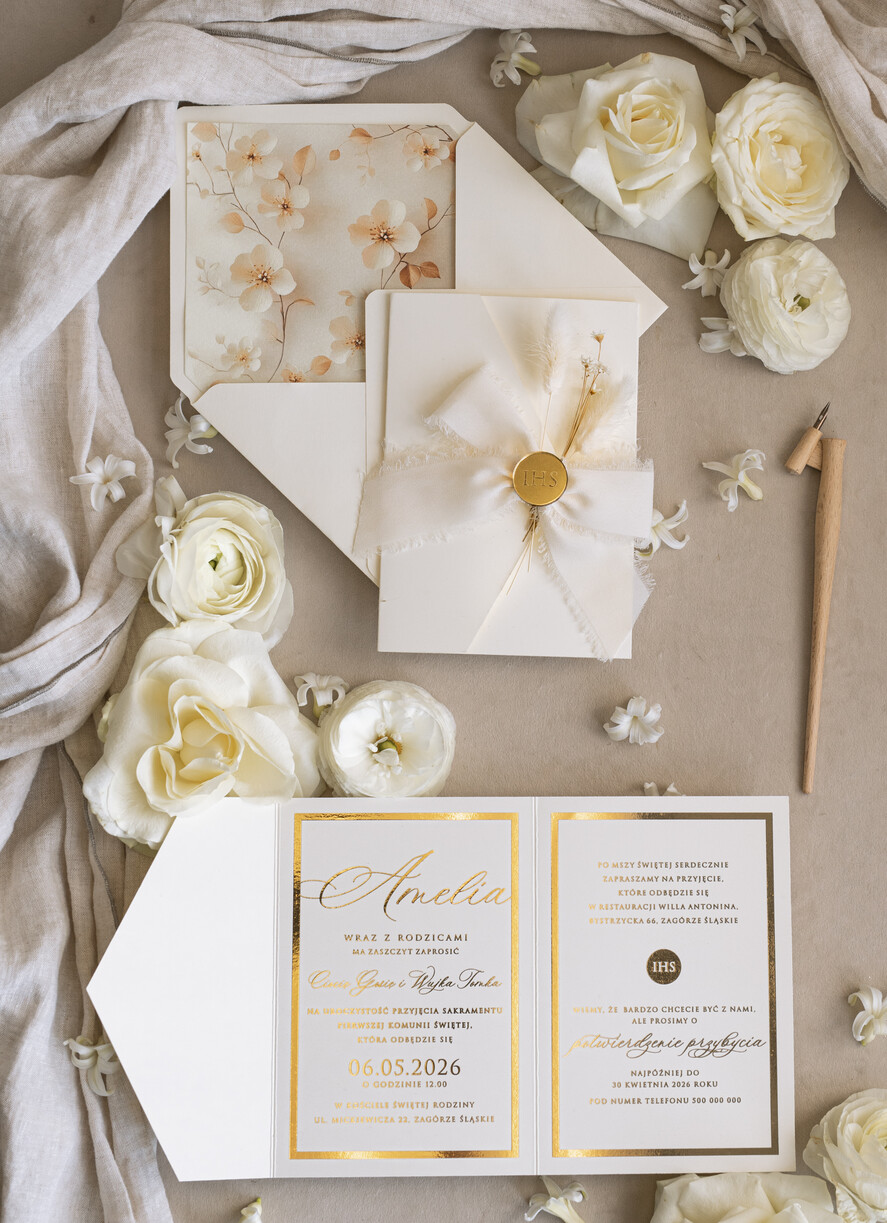 Zaproszenia na Komunię  dziewczynka  Eleganckie zaproszenia komunijne złocone, zaproszenia na komunię z kwiatami, złote zaproszenia na komunię1