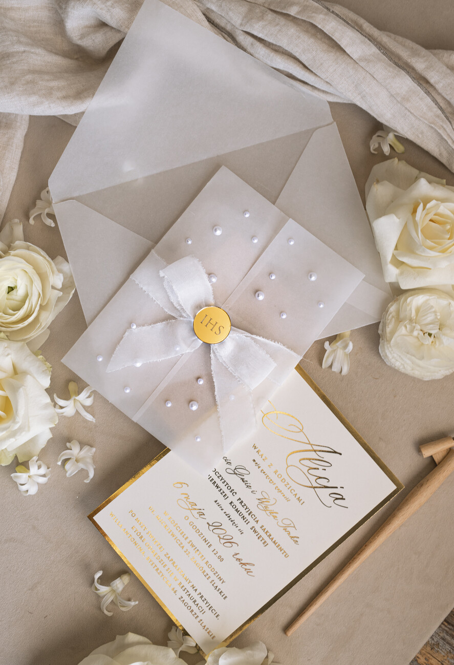 Zaproszenia na Komunię  dziewczynka  Perełkowe zaproszenia komunijne dla dziewczynki, zaproszenia na komunię z perełkami, złote zaproszenia na komunię, zaproszenia na Pierwszą Komunię4