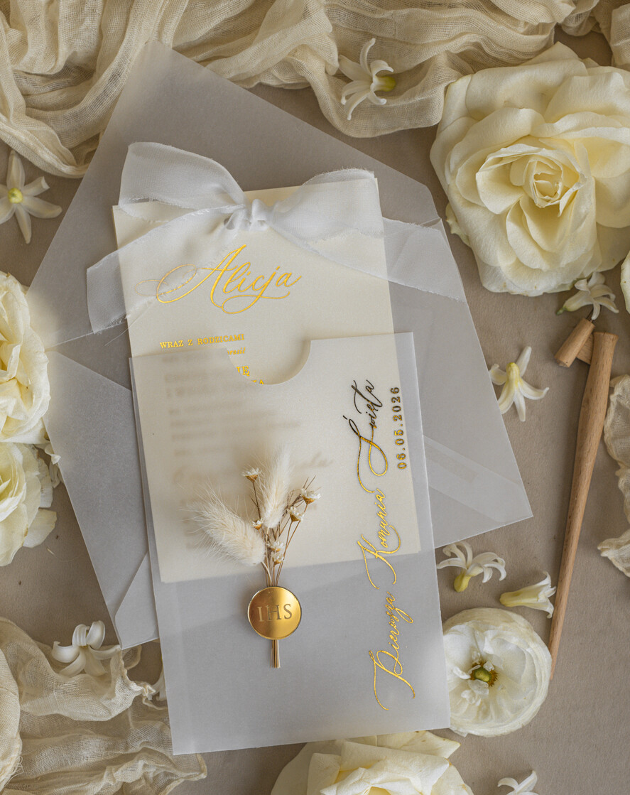 Zaproszenia na Komunię  dziewczynka  Eleganckie zaproszenia komunijne dla dziewczynki, zaproszenia na komunię z kwiatami, złote zaproszenia na komunię, zaproszenia na Pierwszą Komunię2