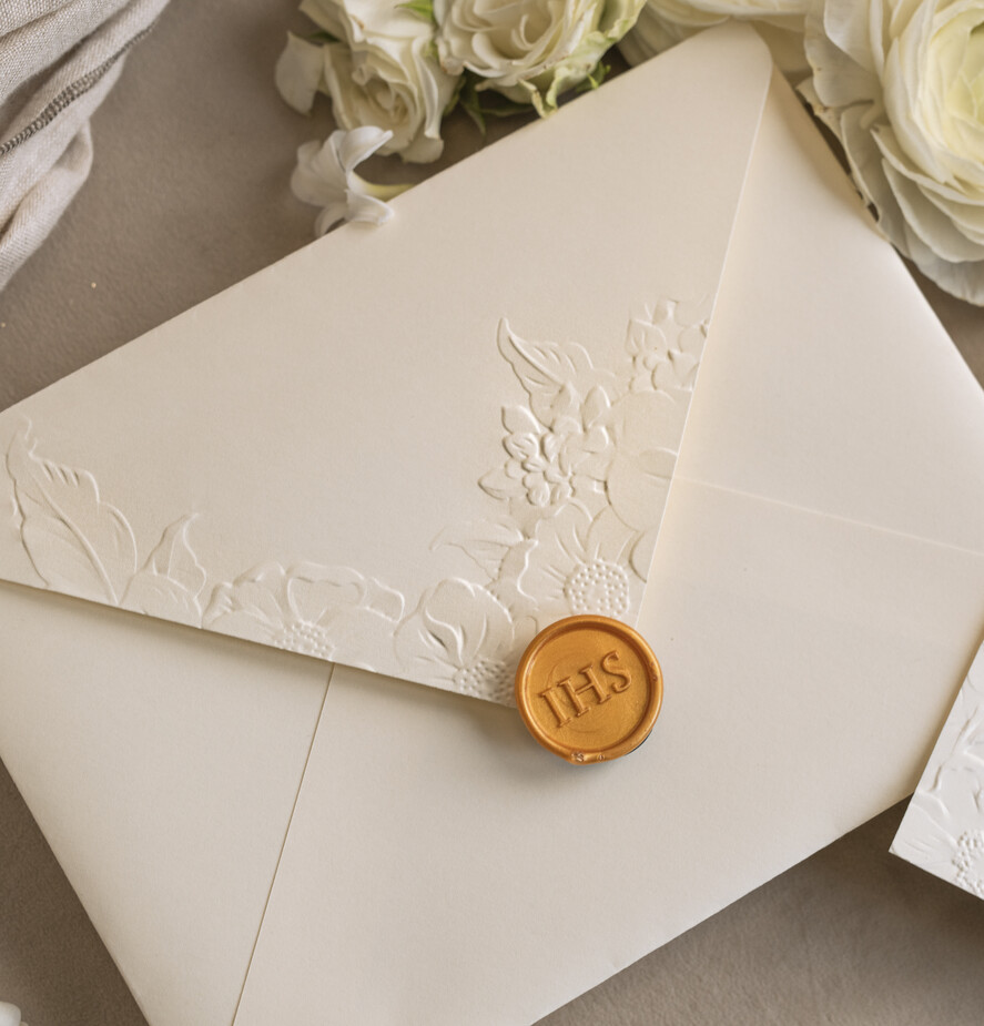 Zaproszenia na Komunię dla Dziewczynki dziewczynka  Oryginalne zaproszenia na Komunię, Tłoczone zaproszenia na Komunię, Złote Zaproszenia na Komunię dla dziewczynki, Eleganckie zaproszenia Komunijne ze złotymi literami3