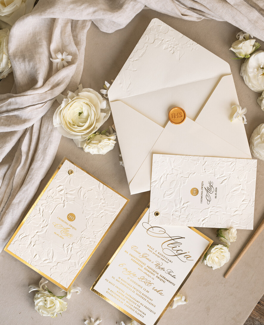 Zaproszenia na Komunię  dziewczynka  Oryginalne zaproszenia na Komunię, Tłoczone zaproszenia na Komunię, Złote Zaproszenia na Komunię dla dziewczynki, Eleganckie zaproszenia Komunijne ze złotymi literami5
