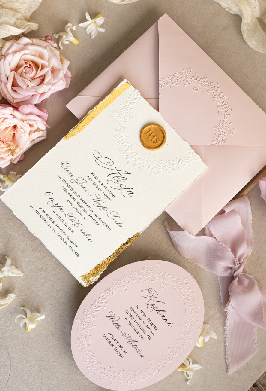 Zaproszenia na Komunię  dziewczynka  owalne zaproszenia na Komunię Zaproszenia komunijne personalizowane dla dziecka ręcznie robione zaproszenia na komunie Nietypowe zaproszenia komunijne7