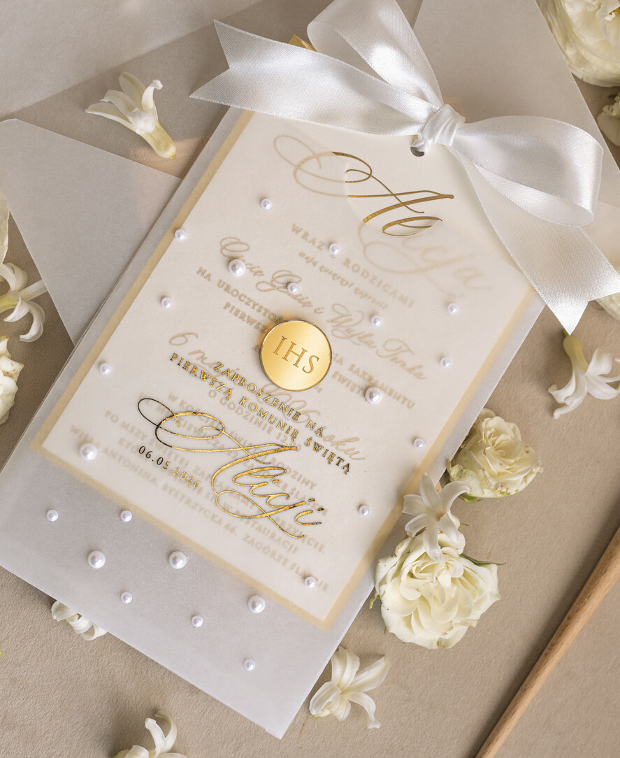 Zaproszenia na Komunię dla Dziewczynki dziewczynka  Perełkowe zaproszenia komunijne dla dziewczynki, zaproszenia na komunię z perełkami, złote zaproszenia na komunię, zaproszenia na Pierwszą Komunię2