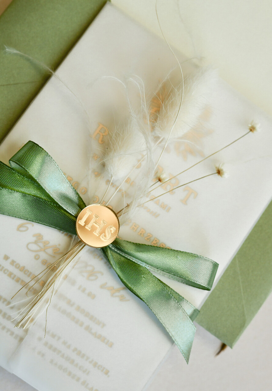 Zaproszenia na Komunię  chłopiec szałwiowe złocone zaproszenia na Komunię nowoczesne  Kalkowe Zaproszenia komunijne personalizowane3