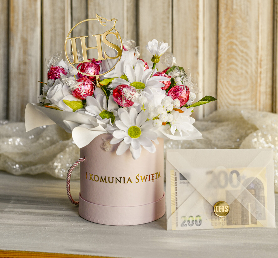 Pamiątki Prezenty na komunię  boxy prezentowe Zestaw Prezentowy od Chrzestnych na Pierwszą komunię Pralinki, Flowerbox Komunijny opakowanie na pieniądze4