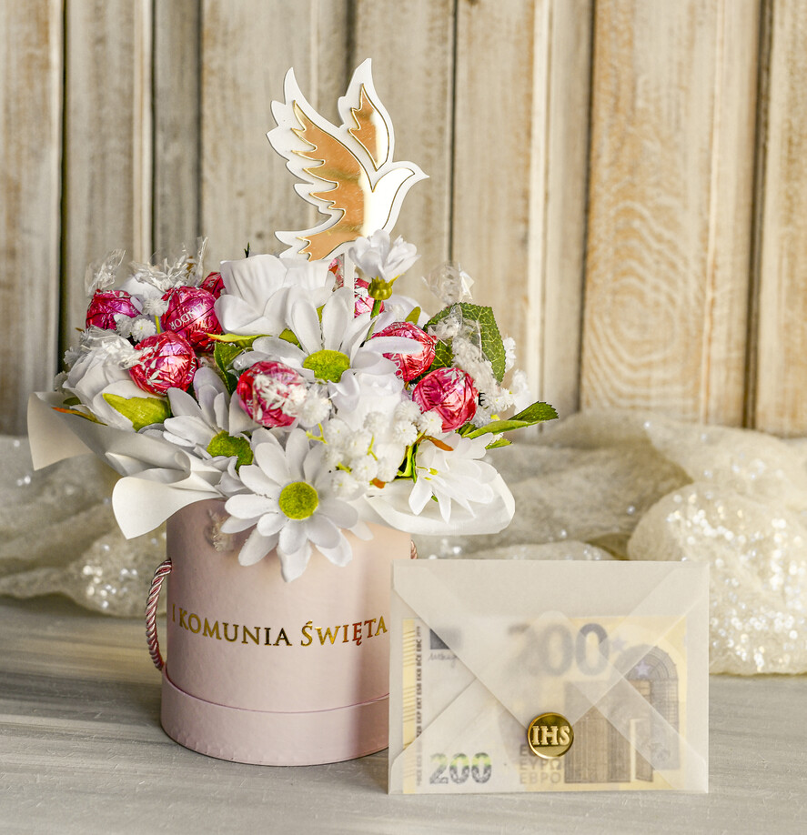 Pamiątki Prezenty na komunię  boxy prezentowe Zestaw Prezentowy od Chrzestnych na Pierwszą komunię Pralinki, Flowerbox Komunijny opakowanie na pieniądze9