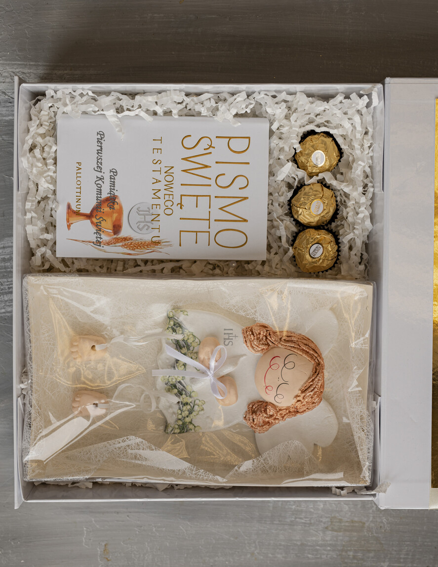 Pamiątki Prezenty na komunię  boxy prezentowe Prezent na Pierwszą Komunię Świętą, pudełko prezentowe na Komunię Świętą. Pamiątka Pierwszej Komunii Świętej Prezent na Komunie 2