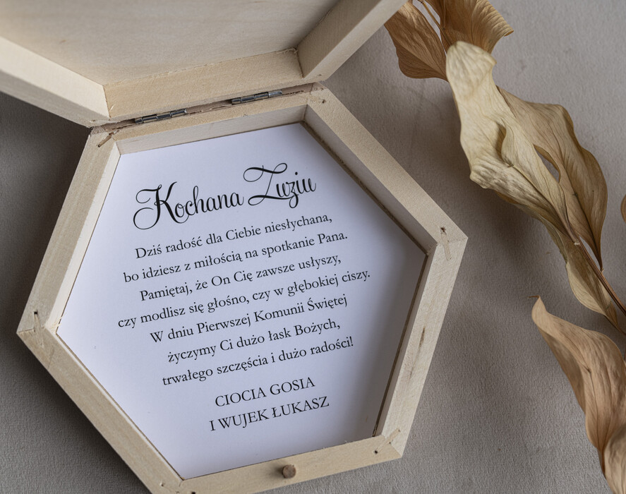 Pamiątki Prezenty na komunię  pamiątki na komunie  Co zamiast kartki na komunię pudełko pamiątka Pierwszej Komunii Świętej, kartka na komunię5