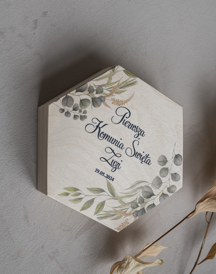 Pamiątki Prezenty na komunię  pamiątki na komunie  Co zamiast kartki na komunię pudełko pamiątka Pierwszej Komunii Świętej, kartka na komunię3