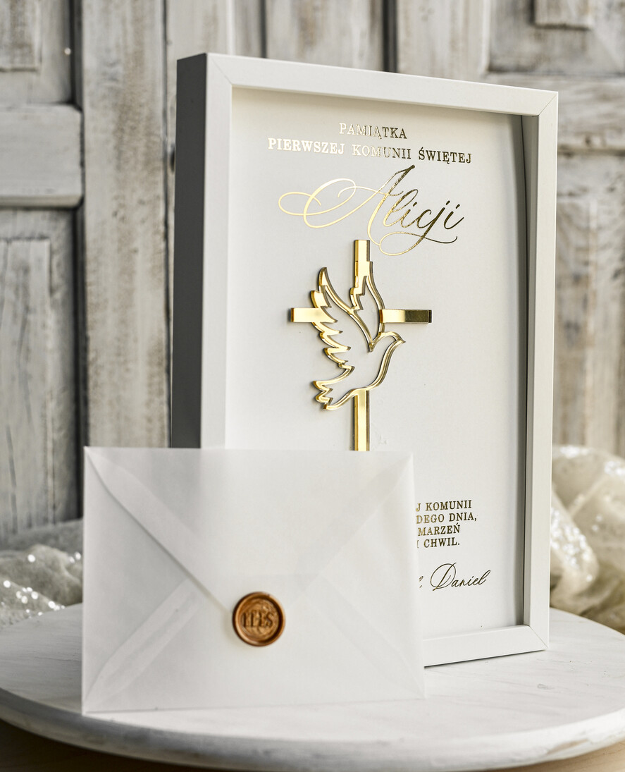 Pamiątki Prezenty na komunię  pamiątki na komunie  Pamiątka Pierwszej Komunii orbrazek z życzeniami Personalizowane pudełko na Prezent7