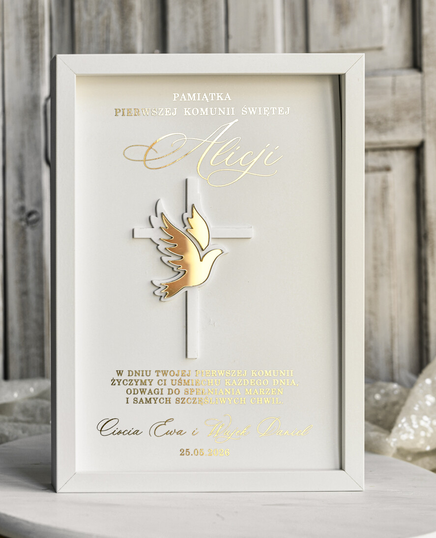 Pamiątki Prezenty na komunię  pamiątki na komunie  Pamiątka Pierwszej Komunii orbrazek z życzeniami Personalizowane pudełko na Prezent0