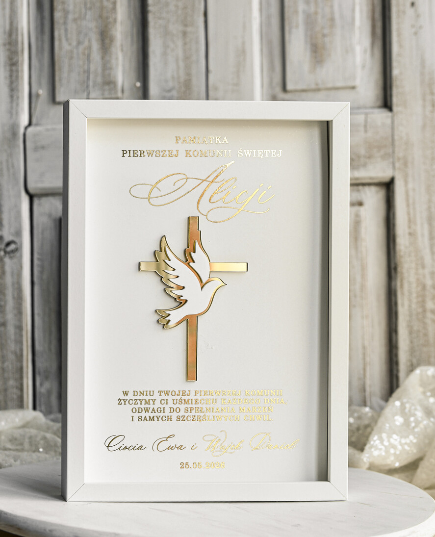 Pamiątki Prezenty na komunię  pamiątki na komunie  Pamiątka Pierwszej Komunii orbrazek z życzeniami Personalizowane pudełko na Prezent0