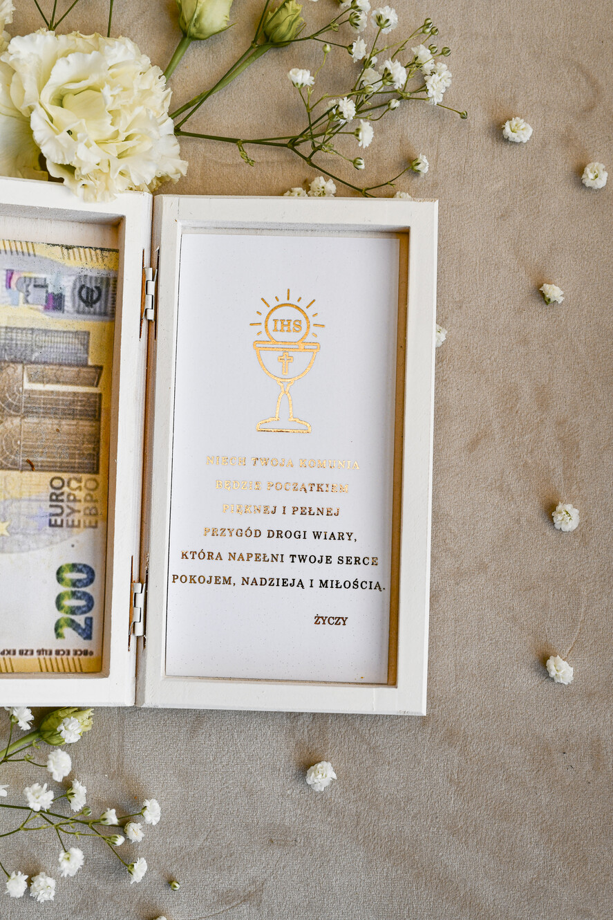 Pamiątki Prezenty na komunię  pamiątki na komunie  białe pudełko pamiątka I Komunii  pudełko na pieniądze na Komunię z życzeniami, pudełeczko na pieniądze z dedykacją na I Komunię2
