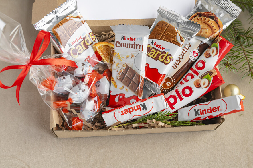 Prezenty oferta dla Firm mini zestawy  upominki dla najmłodszych z logo firmy Małe boxy prezentowe zestawy ze słodyczami 1