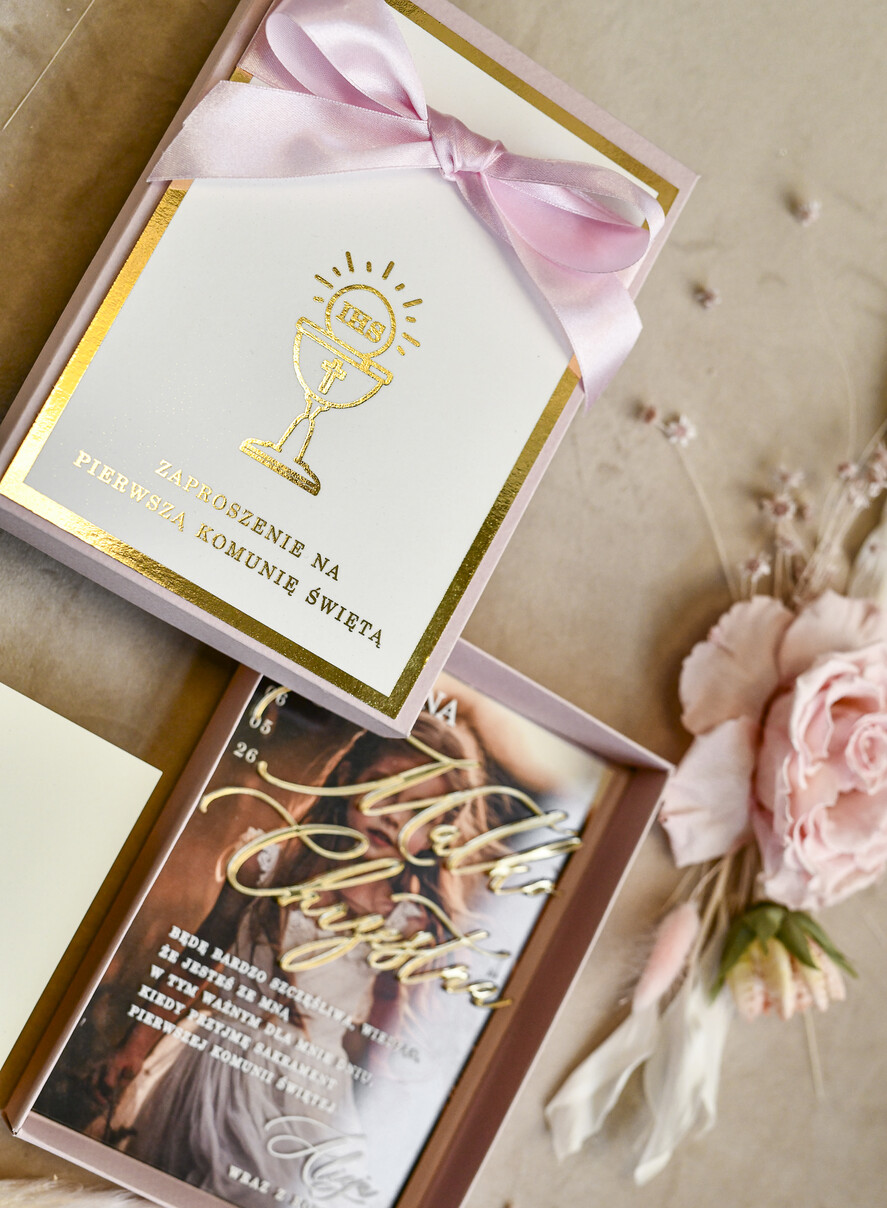 Zaproszenia na Komunię  Dla Chrzestnych i Dziadków Różowo Złote Zaproszenia na Komunię w Pudełku ze zdjęciem Zaproszenie Komunijne dla Matki Chrzestnej i Ojca Chrzestnego  lub dla Babci i Dziadka7