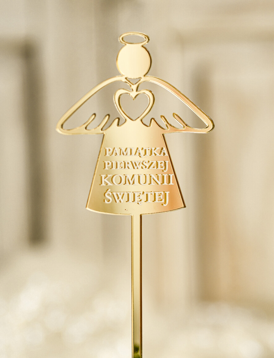 Dodatki dekoracje na komunię  Topper na tort Złoty topper na tort komunijny z możliwością personalizacji. Idealna dekoracja na Pierwszą Komunię Świętą, dostępna w różnych stylach i materiałach1
