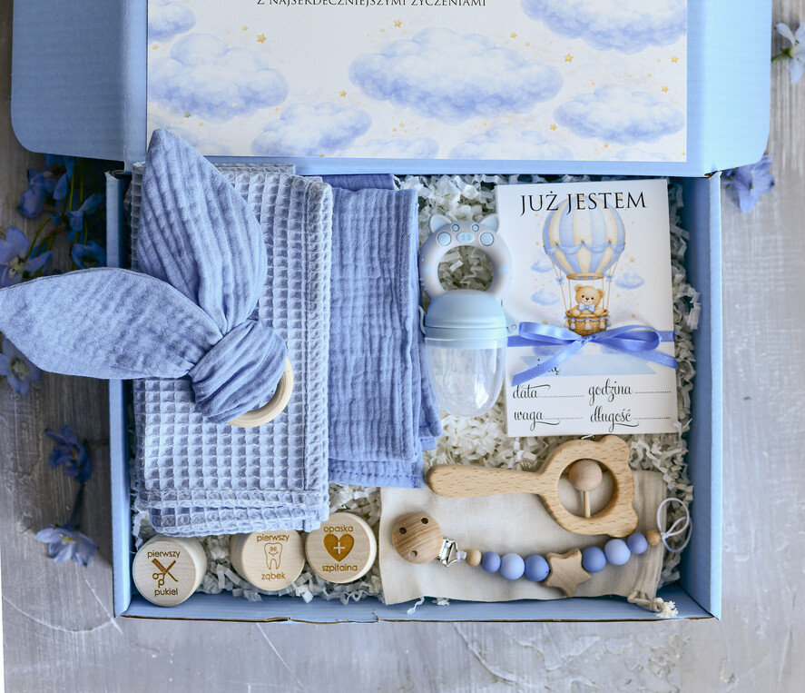 prezent dla Malucha - Wyprawka duze boxy preznetowe dla noworodka  Zestaw prezentowy dla Noworodka - Wyprawka Niemowlę Baby Shower boho gryzak pieluszka Kroki Milowe2