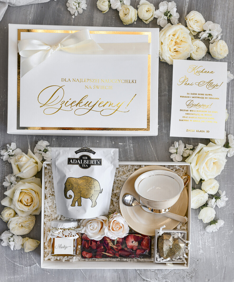 prezent dla nauczuciela/ dzień nauczyciela zestaw prezentowy z filiżanką Box prezentowy dla nauczyciela –  zakonczenie roku szkolnego - prezent dla nauczycielki filiżanka w pudełku z podziękowaniem0