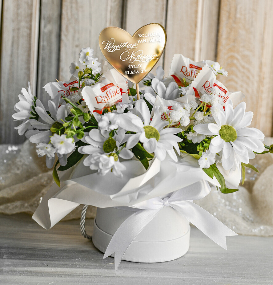 prezent dla nauczuciela/ dzień nauczyciela flower box kwiaty i słodycze Personalizowany box z kwiatami i czekoladkami dla nauczycielki prezent podziękowanie na koniec roku szkolnego0