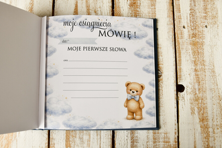 albumy dla Dzieci albumy welurowe Ręcznie szyty album dla dziecka z personalizowaną welurową okładką. Idealny na zdjęcia z narodzin, chrztu i pierwszych lat życia. 16