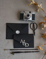 Zaproszenia ślubne Złote Glamour Poziome srebrne zaproszenia ślubne z lustrzanym monogramem, Kopertowe czarne zaproszenie na ślub srebrzone, zaproszenia na slub cywilny bieło czarne 18