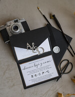 Zaproszenia ślubne Złote Glamour Poziome srebrne zaproszenia ślubne z lustrzanym monogramem, Kopertowe czarne zaproszenie na ślub srebrzone, zaproszenia na slub cywilny bieło czarne 0