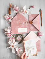 Zaproszenia ślubne Złote Glamour Darte zaproszenia ślubne z płatkami złota, delikatne zaproszenia na ślub ze złotem, zaproszenie glamour z jedwabną wstążką złote zaproszenia na ślub6