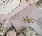 Zaproszenia ślubne Złote Glamour Eleganckie złote zaproszenia ślubne z lustrzanym monogramem, Kopertowe zaproszenie na ślub złocone, zaproszenia na ślub w stylu glamour, złote napisy na zaproszeniach ślubnych 4