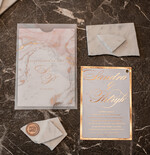 Zaproszenia ślubne Złote Glamour złote zaproszenia ślubne marmur  złocone zaproszenie na ślub marmurkowe przeźroczysta koperta z kalki12