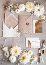 Zaproszenia ślubne Złote Glamour zaproszenia slubne przezroczyste, akrylowe zaproszenia na ślub, złote napisy na zaproszeniach ślubnych, eleganckie zaproszenia ślubne8