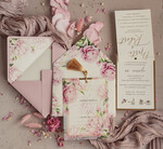 Zaproszenia ślubne Złote Glamour złote zaproszenia ślubne z kalkowym etui, różowe zaproszenie na ślub z piwoniamo złocone, zaproszenia na slub cywilny pudrowy róż peonie7