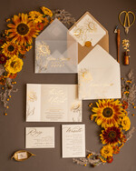Zaproszenia ślubne Złote Glamour Złote Minimalistyczne zaproszenia ślubne, złocone Słoneczniki zaproszenie ślubne Nowoczesne zaproszenie na ślub ze słonecznikami4