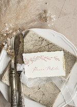 Winietki glamour złote eleganckie winietki na stół weselny wizytówki ślubne, winietki z płatkami złota, darte winietki ze złotem na stoły weselne1