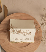 Winietki glamour winietki ślubne ze złotem, winietka na stół weselny z płatkami złota, winietki na stoły weselne ze złotem, winietki zdobione płatkami złota darte winietki slubne1