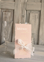 Menu glamour menu ślubne z planem posiłków, złote napisy dowolna treść menu ślubnego, wydzierane brzegi elegancka złota karta dań na weselu3