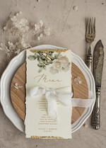 Menu glamour złota karta dań weselnych, menu weselne z dartymi brzegami i płatkami złota, karta podawania dań na weselu ze złotem 3