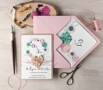 Zaproszenia ślubne Rustykalne i Natura unikatowe zaproszenia ślubne w stylu rustykalnym z pięknym kwiatowym wzorem i korowym sercem2