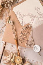 Zaproszenia ślubne Rustykalne i Natura rustykalne zaproszenia ślubne z naturalną gipsówką ekologiczny papier zaproszenia na ślub gipsówka i koperta z kalki2