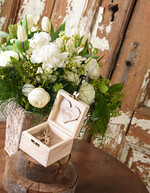 Pudełka Szkatułki na Obrączki szkatułki rustykalna szkatułka drewniane  pudełko na obrączki ślubne serce wasze imiona i data  2